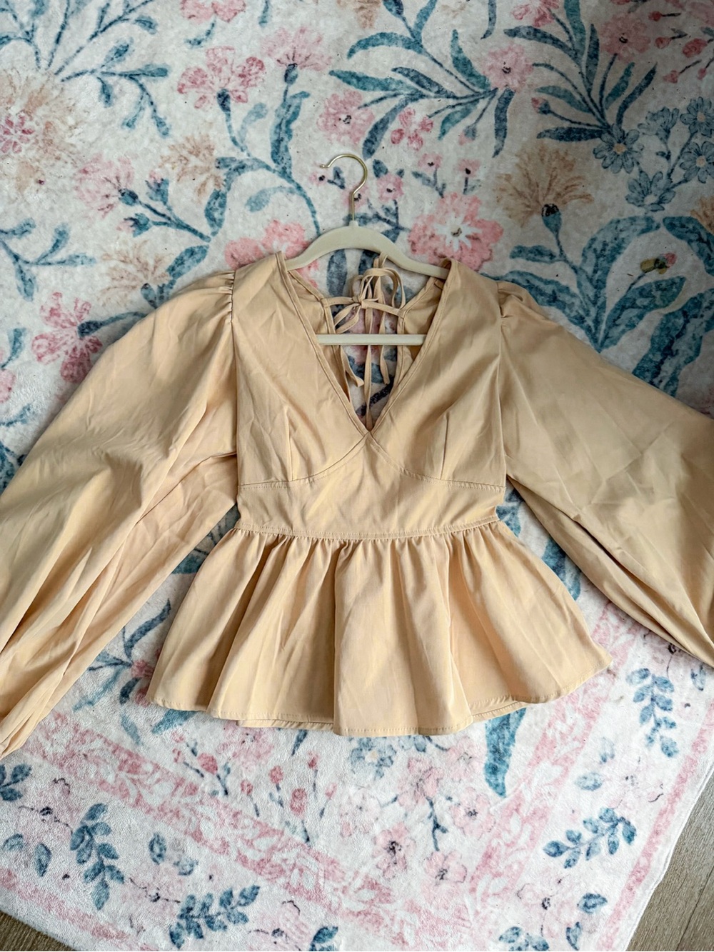Cream Peplum V-Neck Tie-Back Long Sleeve Top